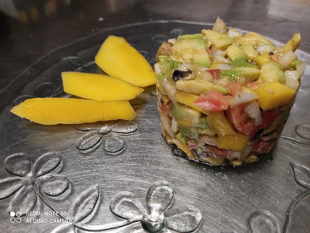 Tartar de aguacate y mango